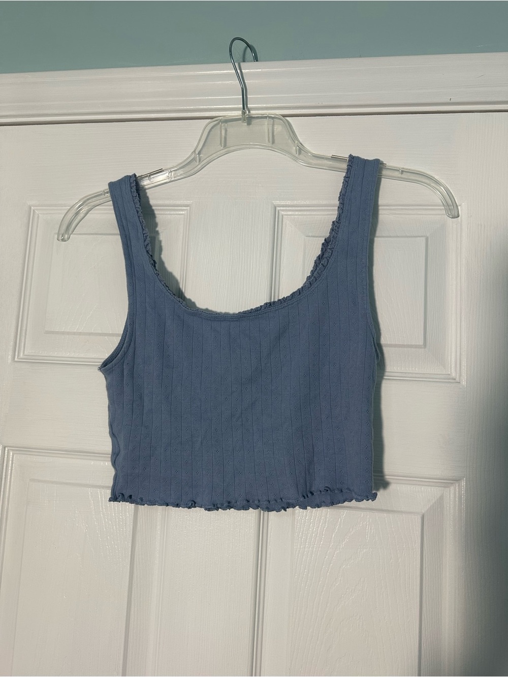 American Eagle Outfitters Dusty Blue Ribbed Scoop Crop Tank - Picture 2 of 4